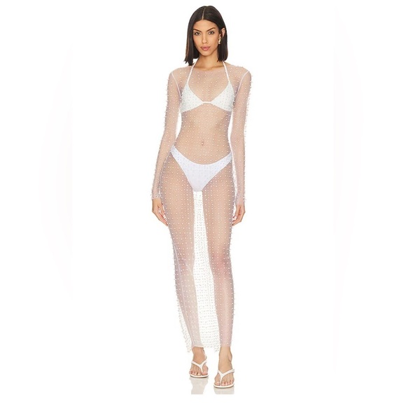 Champagne Nights Mesh Dress Revolve
Beach Bunny size small, New with Tags - Picture 4 of 13